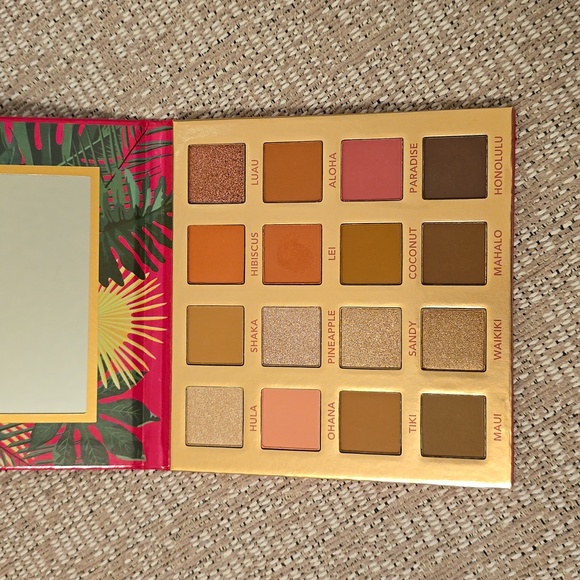 BH Cosmetics eyeshadow palette - Picture 2 of 3